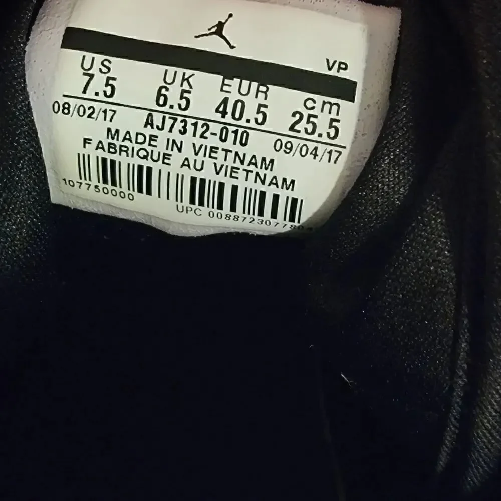 Jordan First Class sneakers size 7.5